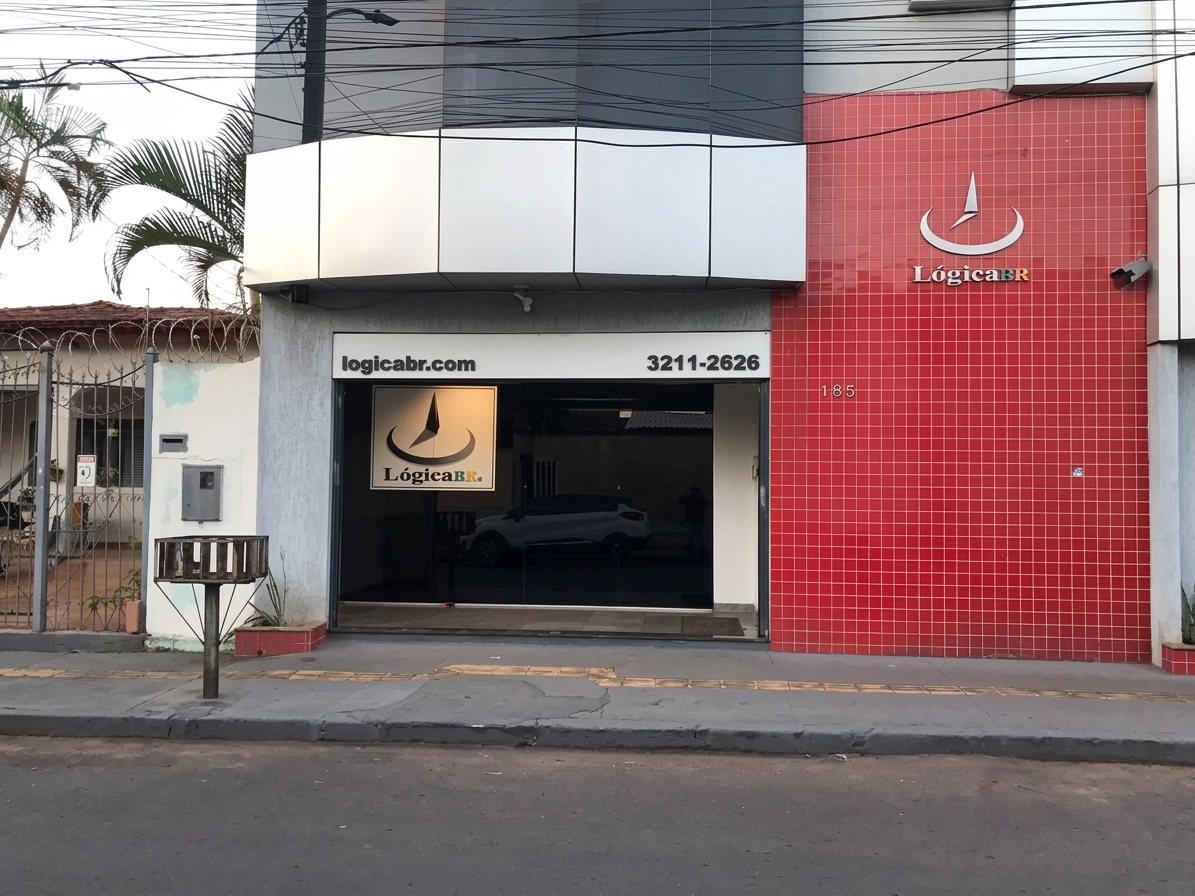 Fachada e entrada da LógicaBR em Goiânia